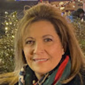 Meet your Posher, Angela